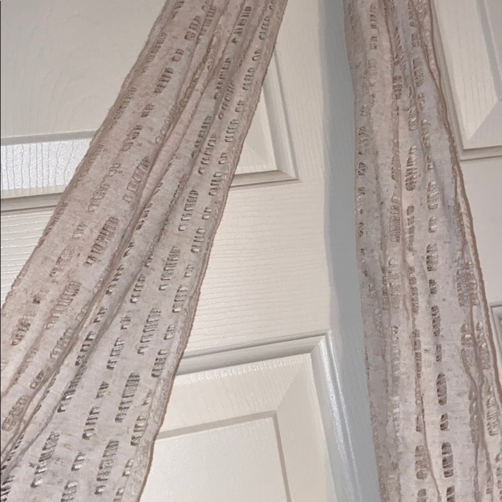 Scarf - Picture 2 of 2